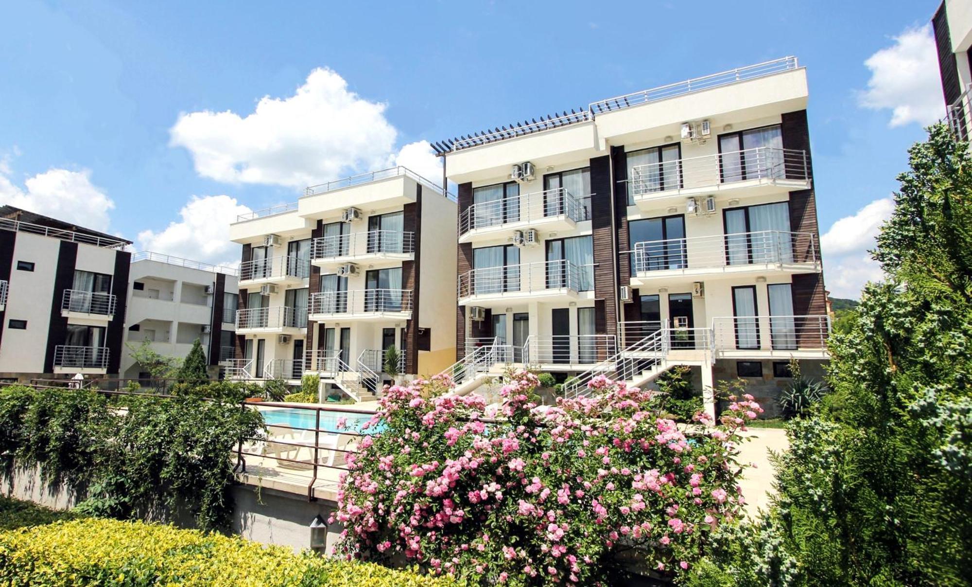 New Line Village Apartments Slantschew brjag Exterior foto